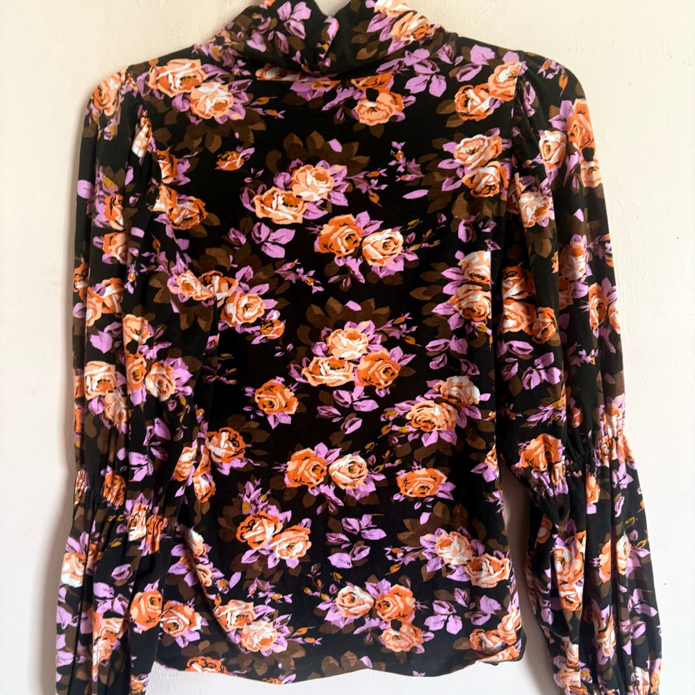 Anthropologie Floral Tiered-Sleeve
Turtleneck Blouse - Picture 11 of 15